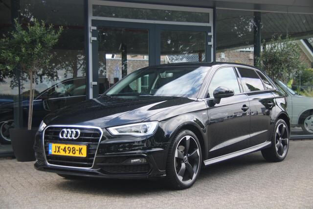 Audi A3 SPORTBACK 1.2 TFSI Adrenalin | S-Line | 18''| Org. NL | S-Tronic |