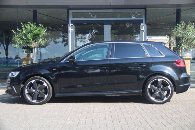 Audi A3 SPORTBACK 1.2 TFSI Adrenalin | S-Line | 18''| Org. NL | S-Tronic |