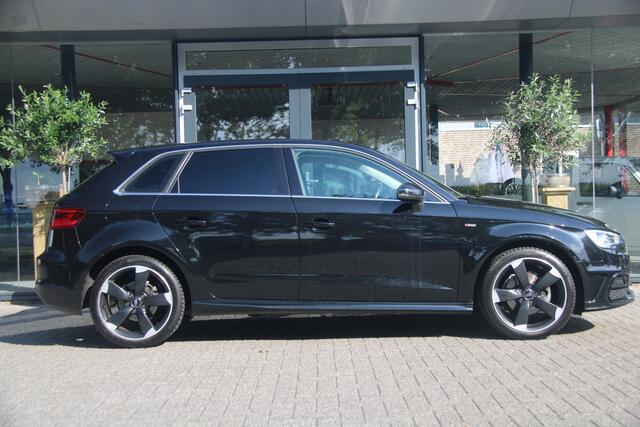 Audi A3 SPORTBACK 1.2 TFSI Adrenalin | S-Line | 18''| Org. NL | S-Tronic |