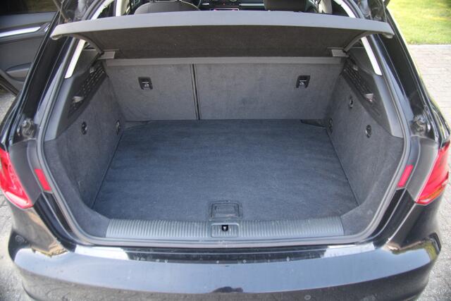 Audi A3 SPORTBACK 1.2 TFSI Adrenalin | S-Line | 18''| Org. NL | S-Tronic |