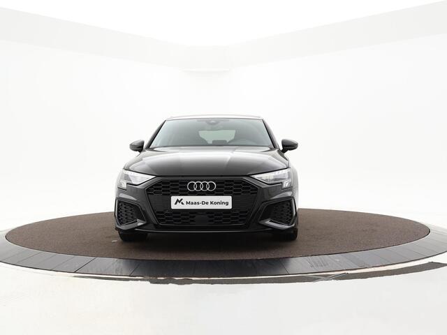 Audi A3 SPORTBACK 30 TFSI S edition · Apple/Android Car Play · Navi · Camera · P-Sensoren · Park Assist · 17'' Inch · Garantie t/m 18-10-2027 of 100.000km