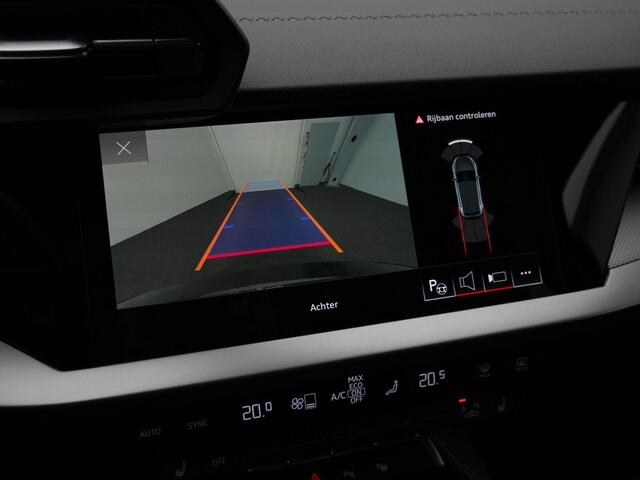 Audi A3 SPORTBACK 40 TFSI e 204 pk S-tronic S-Line | Matrix LED | Achteruitrijcamera | Stoelverwarming | Adaptive Cruise | Navigatie