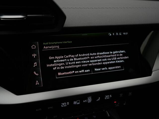 Audi A3 SPORTBACK 40 TFSI e 204 pk S-tronic S-Line | Matrix LED | Achteruitrijcamera | Stoelverwarming | Adaptive Cruise | Navigatie