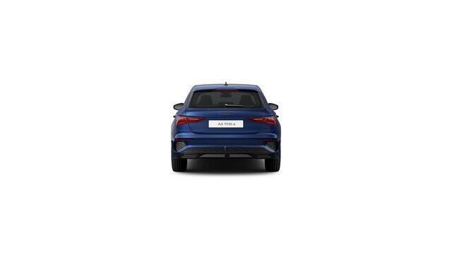 Audi A3 SPORTBACK 45 TFSI e S edition Competition | 245 PK | SoH 97% | Panodak | B & O | Matrix LED | PDC V+A | Trekhaak afneembaar |