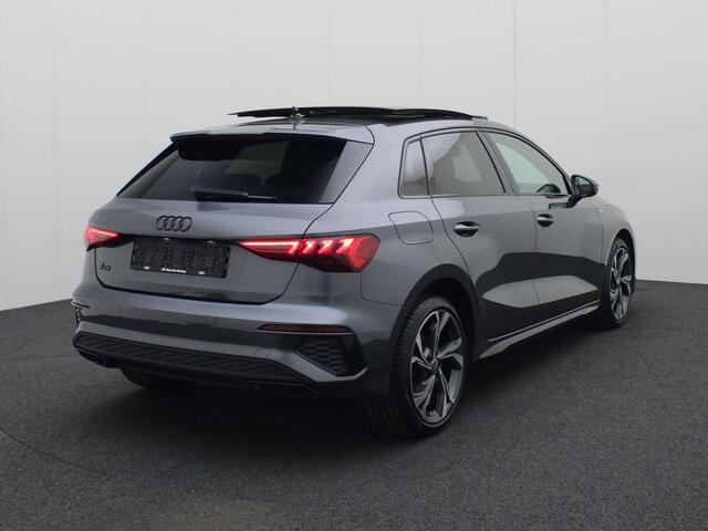 Audi A3 SPORTBACK 40 TFSIe 150kW/204PK S Line · Panoramadak · Camera + Parkeersensoren · Sonos sound