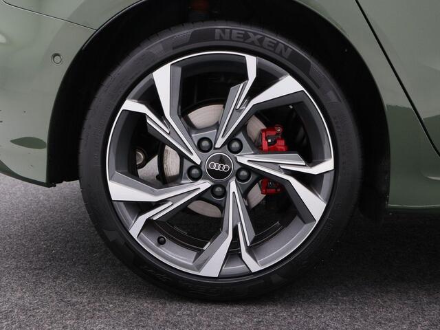 Audi A3 SPORTBACK 35 TFSi 150 Pk Automaat S-Line | Carbon Pakket | Trekhaak | Full LED | 18 Inch | Zwart Optiek | Camera | Navigatie | Sonos Audio | Head-Up | 6.711 Km!!