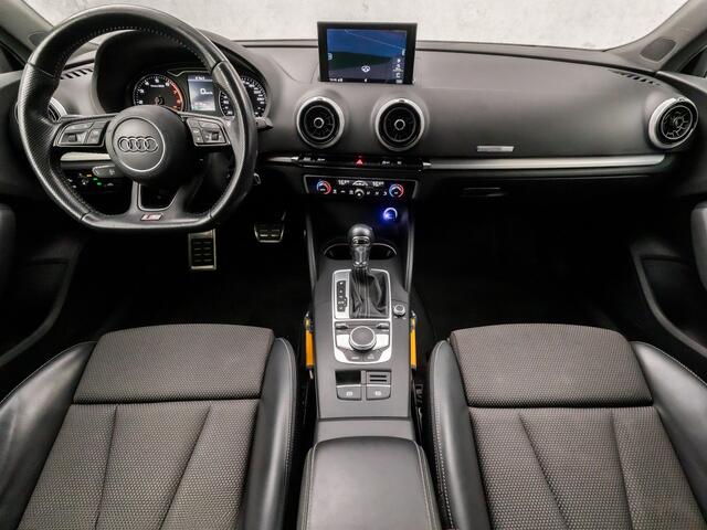 Audi A3 SPORTBACK 1.5 TFSI S-Line Sport 150Pk Automaat (2X S-LINE, GROOT NAVI, CLIMATE, LEDER, SPORTSTOELEN, GETINT GLAS, PARKEERSENSOREN, PLAT S-LINE SPORTSTUUR, NIEUWSTAAT)