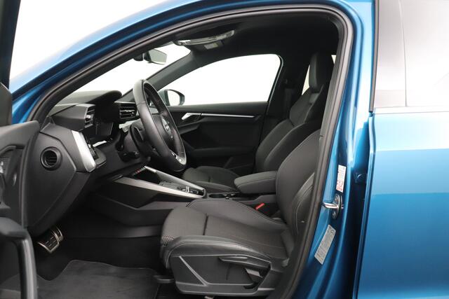 Audi A3 SPORTBACK 35 150 PK Aut. TFSI S-Line Sportstoelen Climate 18'LMV