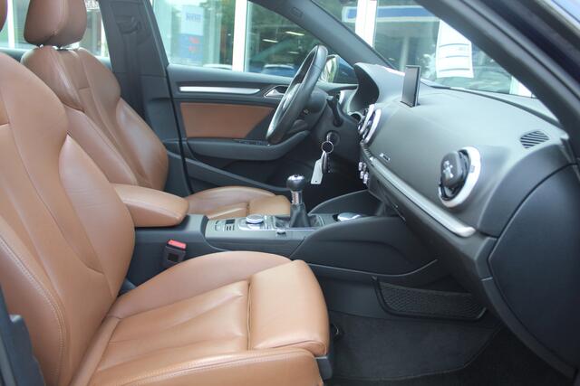 Audi A3 SPORTBACK 1.5 TFSI CoD Sport S Line Edition PANORAMA