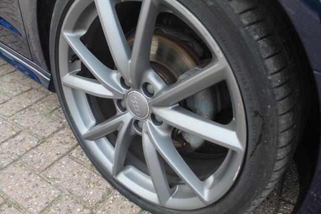 Audi A3 SPORTBACK 1.5 TFSI CoD Sport S Line Edition PANORAMA