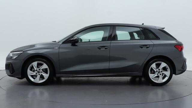 Audi A3 SPORTBACK 30 TFSI S edition | Navigatie | Carplay | 17" LMV | PDC | Adaptive cruise |