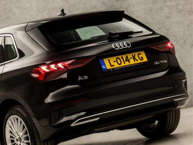 Audi A3 SPORTBACK 30 TFSI Sport Automaat (APPLE CARPLAY, GROOT NAVI, CLIMATE, LED KOPLAMPEN, SPORTSTOELEN, CRUISE, PARKEERSENSOREN, LANE ASSIST, NIEUWSTAAT)