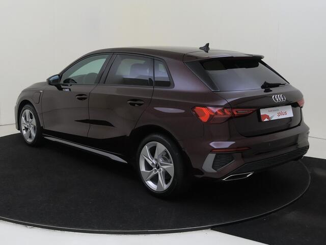 Audi A3 SPORTBACK 40 TFSI e S edition | Trekhaak | Keyless | Parkeerasisstent | Dodehoek detectie | Navigatie Plus | Stoelverwarming | Achteruitrijcamera | Adaptieve cruise control | Virtual cockpit Plus |