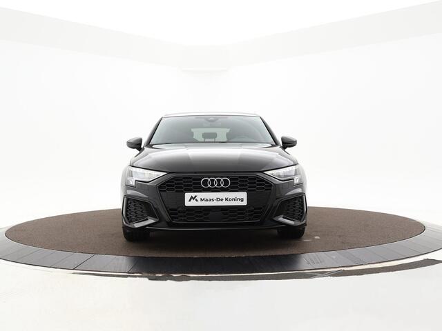 Audi A3 SPORTBACK 35 TFSI S edition · Apple/Android Car Play · Camera · Navi · P-Sensoren · Park Assist · 17'' Inch · Garantie t/m 26-05-2028 of 100.000km