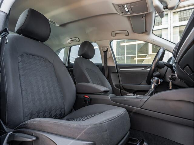 Audi A3 SPORTBACK 1.4 TFSI CoD Adrenalin S-Line ORG NL XENON TREKHAAK