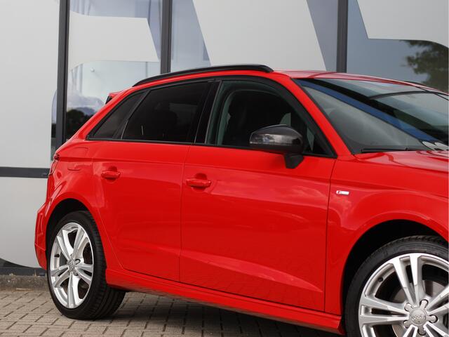 Audi A3 SPORTBACK 30 TFSI Design S line Automaat | Black Optic | Navi | Cruise | LED |