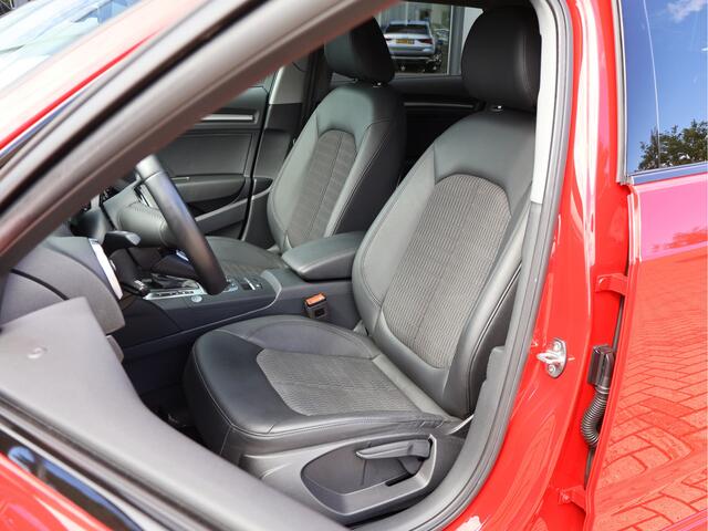 Audi A3 SPORTBACK 30 TFSI Design S line Automaat | Black Optic | Navi | Cruise | LED |