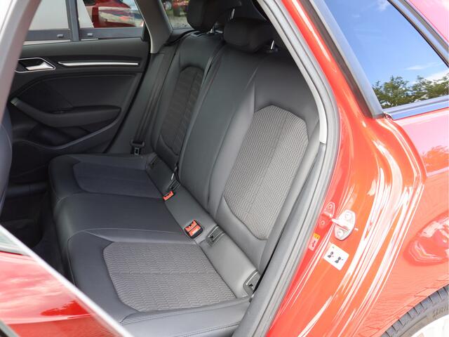 Audi A3 SPORTBACK 30 TFSI Design S line Automaat | Black Optic | Navi | Cruise | LED |