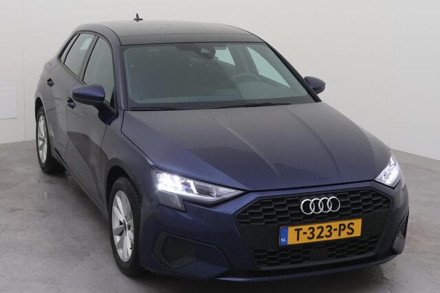 Audi A3 SPORTBACK 30 TFSI Pro Line / Panorama dak / Camera / 16 Inch / Climate control / Led Verlichting