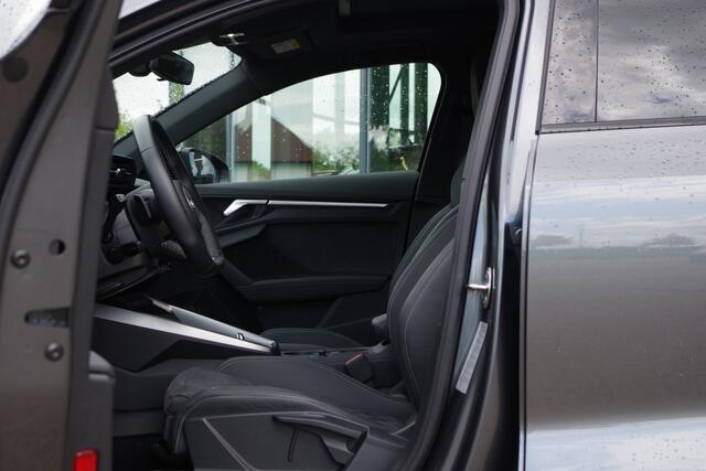 Audi A3 SPORTBACK 45 TFSI e S-Line Edition Competition 245 PK PHEV, Panoramadak, RS-Sportstoelen, Adap. Cruise Control