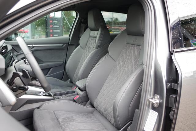 Audi A3 SPORTBACK 45 TFSI e S-Line Edition Competition 245 PK PHEV, Panoramadak, RS-Sportstoelen, Adap. Cruise Control