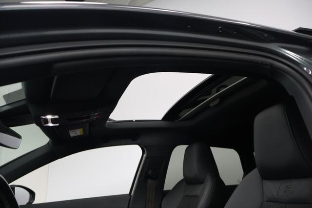 Audi A3 SPORTBACK 45 TFSI e S-Line Competition | 245PK | Panorama | Carplay