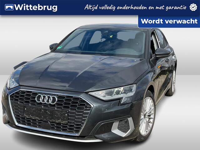 Audi A3 SPORTBACK 40 TFSI e 204pk S-Tronic Advanced edition / Achteruitrij camera / Voorstoelen verwarmd / 17'' LM Velgen / Navigatie / Smartphone interface