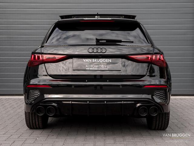 Audi A3 SPORTBACK 45 TFSI e S-Line Pano RS-Stoelen B&O Sfeer ACC BTW Camera