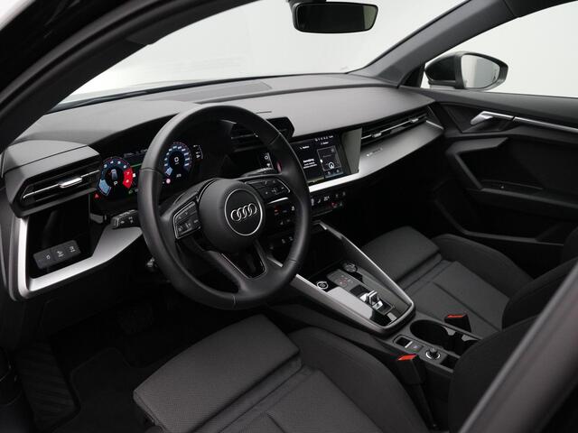 Audi A3 SPORTBACK 30 TFSI 110 pk S-tronic S edition / S-Line | Achteruitrijcamera | Stoelverwarming | Navigatie