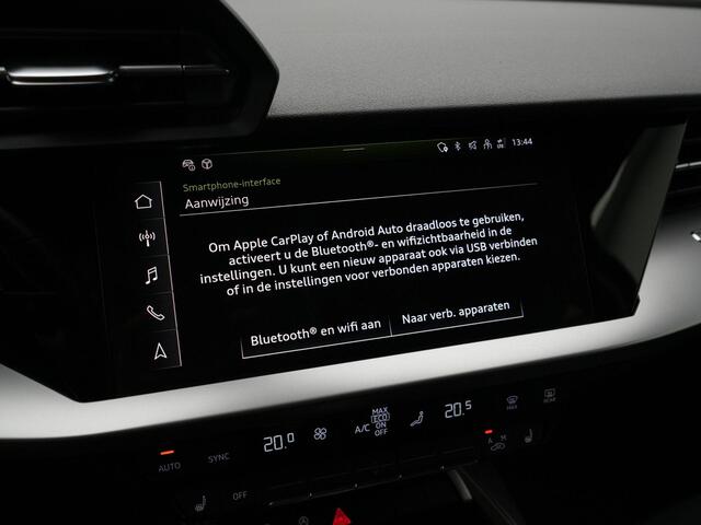Audi A3 SPORTBACK 30 TFSI 110 pk S-tronic S edition / S-Line | Achteruitrijcamera | Stoelverwarming | Navigatie