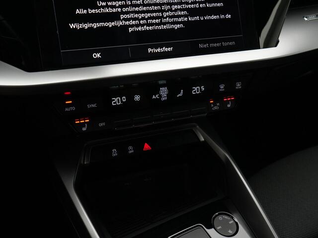 Audi A3 SPORTBACK 30 TFSI 110 pk S-tronic S edition / S-Line | Achteruitrijcamera | Stoelverwarming | Navigatie