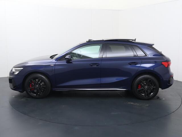 Audi A3 SPORTBACK 45 TFSI e S edition Competition | 245 PK | SoH 97% | Panodak | B & O | Matrix LED | PDC V+A | Trekhaak afneembaar |