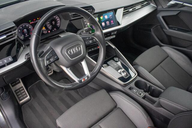 Audi A3 SPORTBACK 45 TFSI e S edition Comp. PANO B&O S line Camera Dode hoek