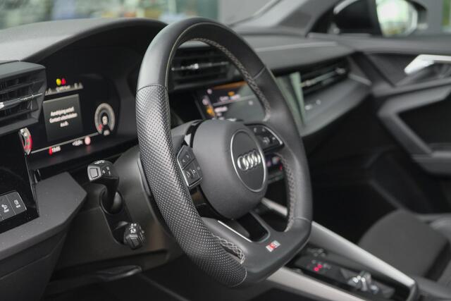 Audi A3 SPORTBACK 30 TFSI 110pk S-line Virtual cockpit Sportstoelen Clima Cruise NLauto 18" LMV Daytonagrijs