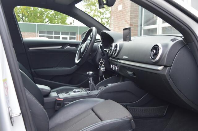 Audi A3 SPORTBACK 1.0 TFSI | S-Line - CARPLAY - NAVI