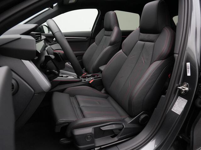 Audi A3 SPORTBACK 35 TFSI 150 pk S-tronic S-Line | Panoramadak | Trekhaak | Head-up display | Matrix LED | Sonos