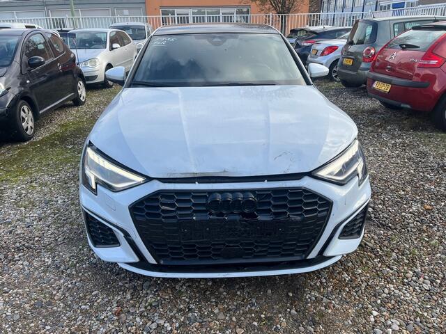 Audi A3 SPORTBACK 45 TFSI e S ed. Comp Voorschade airbags OK!!