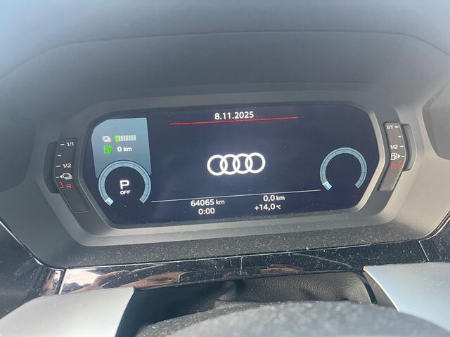 Audi A3 SPORTBACK 45 TFSI e S ed. Comp Voorschade airbags OK!!