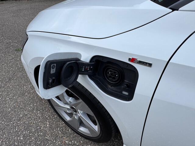 Audi A3 SPORTBACK 45 TFSI e S edition PHEV S-LINE NAVI LED ECC 78000KM!!!