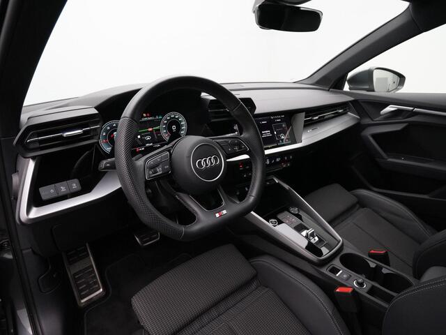 Audi A3 SPORTBACK 35 TFSI 150 pk S-tronic S-Line | Navigatie | Stoelverwarming | Parkeersensoren voor/achter | Adaptive Cruise