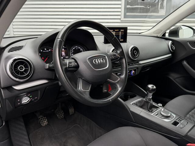 Audi A3 SPORTBACK 1.2 TFSI S-Line Clima Navi Cruise-Control Led