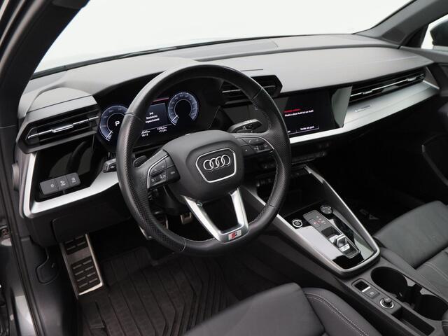 Audi A3 SPORTBACK 45 TFSi e 245 Pk Automaat S-Line | Panoramadak | Full LED | B&O Audio | Leder | Adaptive Cruise | Stoelverwarming | Navigatie | Camera | 17 Inch | 63.543 Km!!