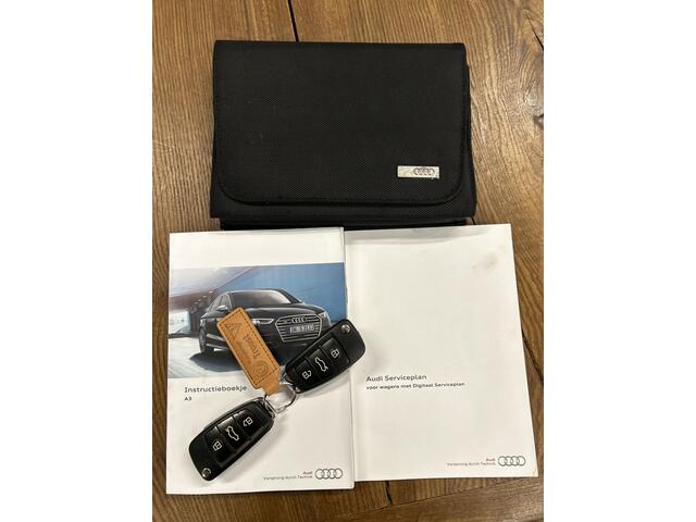 Audi A3 SPORTBACK 1.4 TFSI Pro S-Line Automaat | Digital dashboard | Adaptieve cruise control | Apple carplay | Climate control | Half-Lederen bekleding | Navigatie | Matrix LED