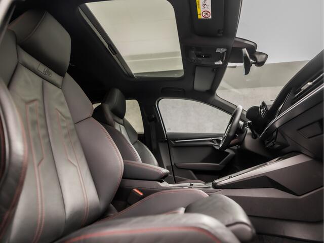 Audi A3 SPORTBACK 45 TFSI e S-Line Competition 245Pk Automaat (SCHUIFDAK, 2X S-LINE, BANG&OLUSEN, HEAD-UP DISPLAY, LEDER, PLAT SPORTSTUUR, CAMERA, KEYLESS, ADAPTIVE CRUISE, MATRIX LED, RODE STIKSELS, SFEERVERLICHTING, NIEUWSTAAT)