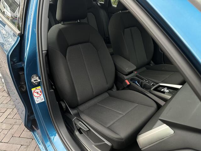 Audi A3 SPORTBACK 40 TFSI e Edition 204 PK Panoramadak Adaptive Cruise LED DAB+