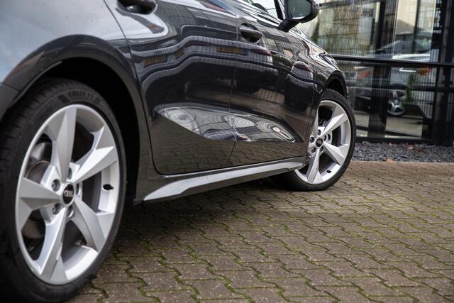 Audi A3 SPORTBACK 35 TFSI S edition , Panoramadak, Sonos audio, Adap. cruise, Sfeerverlichting