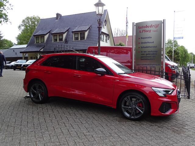Audi A3 SPORTBACK 45 TFSI e S ed. Competition VOL OPTIES 1e eig