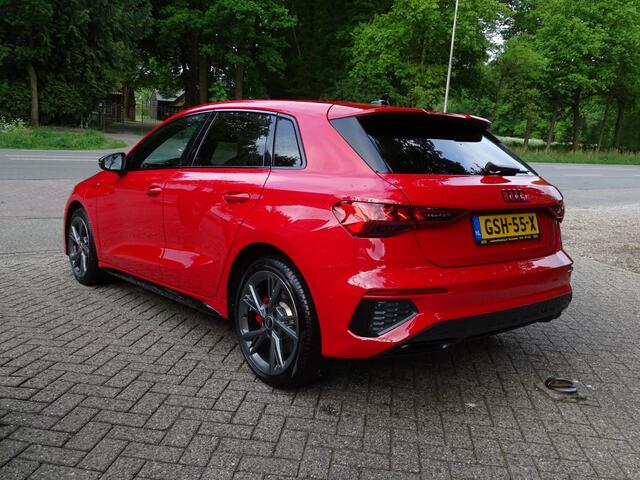 Audi A3 SPORTBACK 45 TFSI e S ed. Competition VOL OPTIES 1e eig