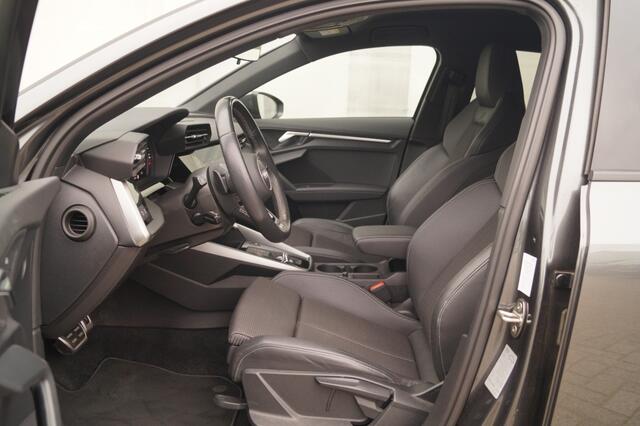 Audi A3 SPORTBACK 30 TFSI Automaat S-Line Edition -NAVI-ECC-PDC-