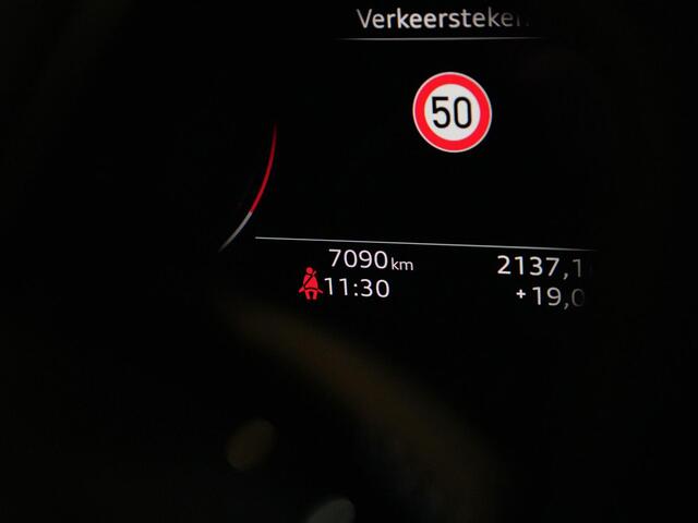 Audi A3 SPORTBACK 35 TFSI 150 pk S-tronic Advanced edition | Achteruitrijcamera | Stoelverwarming | Adaptive Cruise | Navigatie